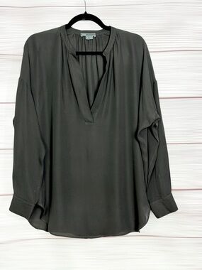 Vince Charcoal Silk (?) Blouse Top Size S Long Sleeve Split Neck Relaxed Fit